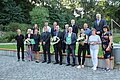 Preisträger und Juroren sowie Vertreter des Landkreises nach der Verleihung des Denkmalschutzpreises 2021